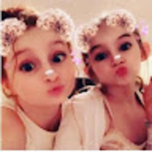 Meet your Posher, Alexia